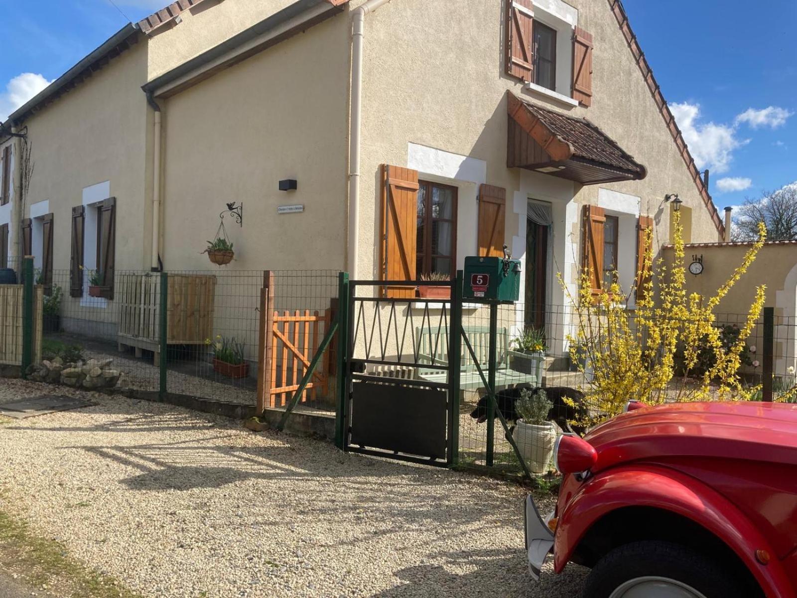Chambres D' Hotes A Benaize Coulonges  Luaran gambar